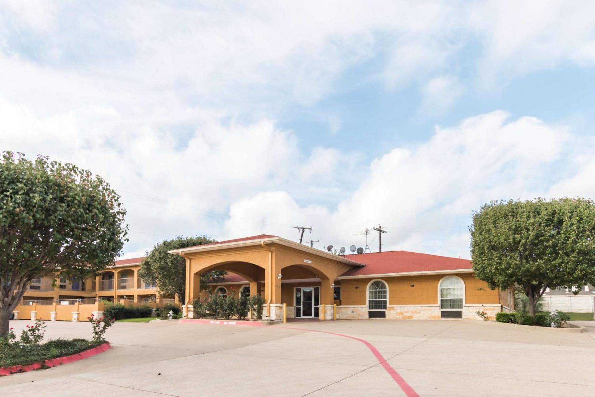Motel 6 Alvarado Tx Luaran gambar